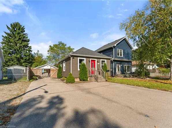 781 Spring Gardens Rd, Burlington, ON L7T 1J6