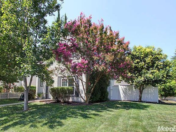 2nd image of 7476 Greenhaven Dr