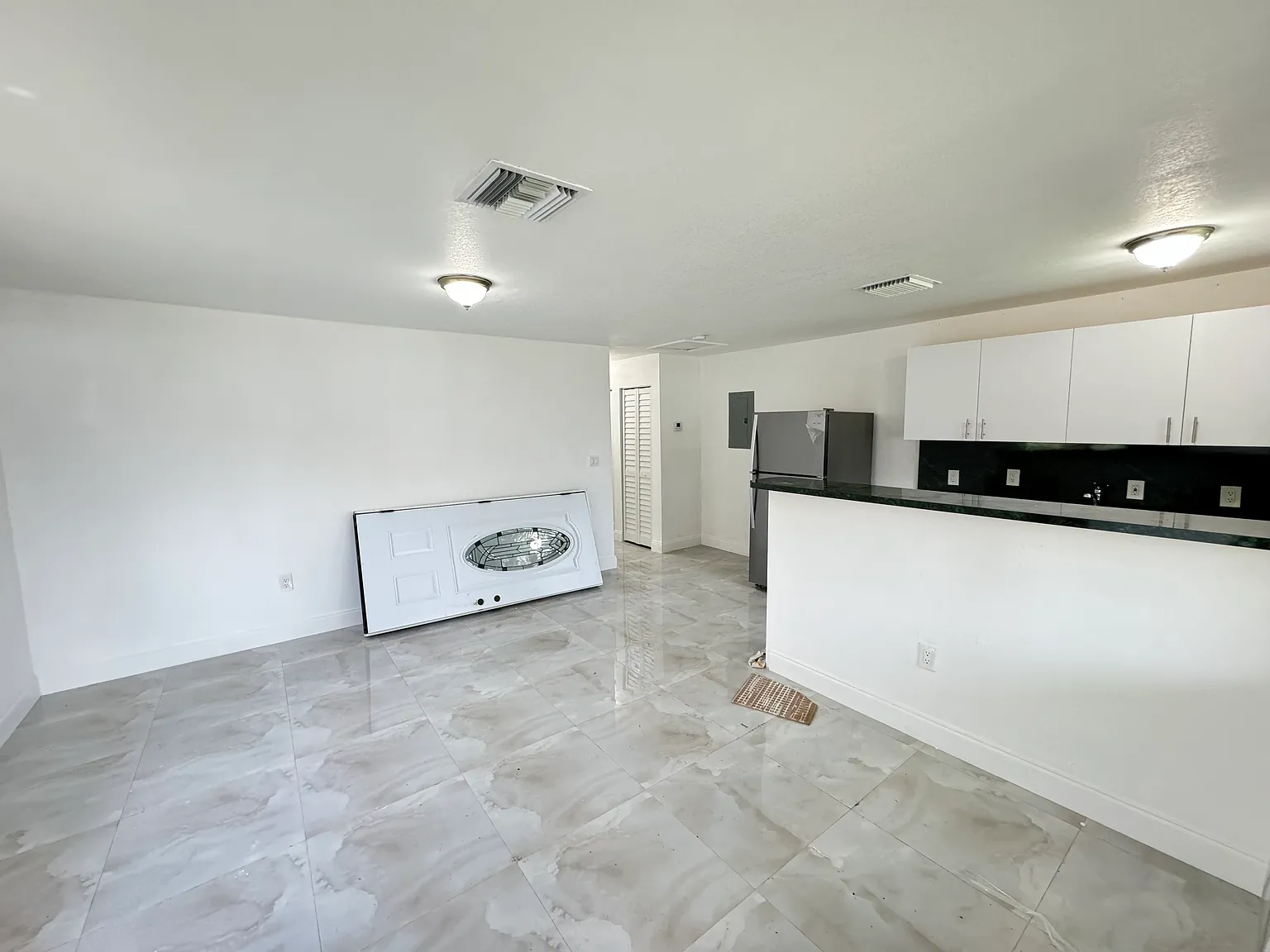 761 NW 101st St — Photo 2