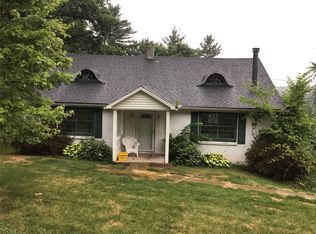 638 Oakdale Rd, Johnson City, NY 13790