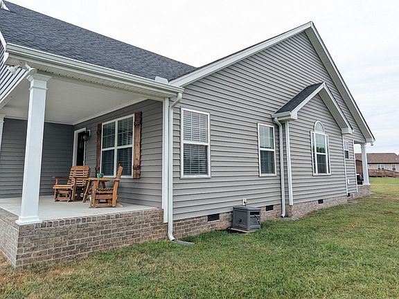 3rd image of 114 Tanesha Ct