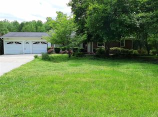 540 Shadow Ln, Winston Salem, NC 27107