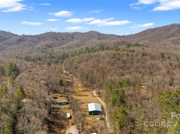 361 Rooster Cv, Brevard, NC 28712