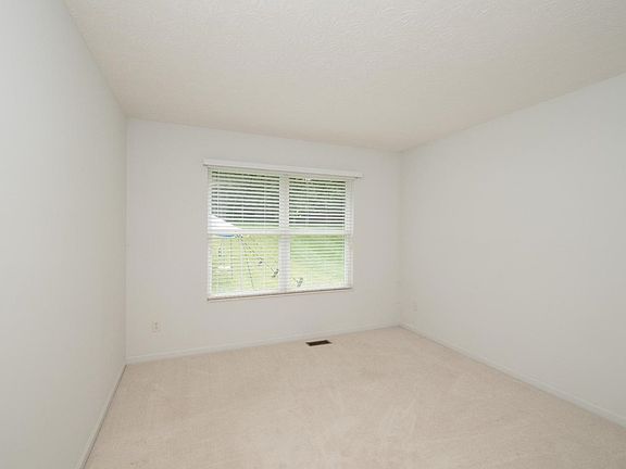 4th image of 360 Bridle Pass Way