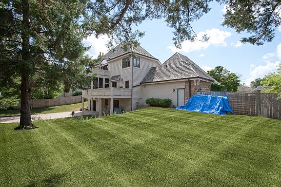 2nd image of 10567 Parker Dr