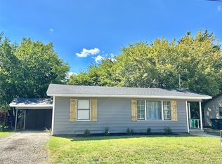 1233 S Howeth St, Gainesville, TX 76240