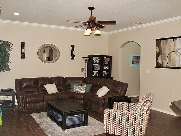 2nd image of 6716 Amber Dr