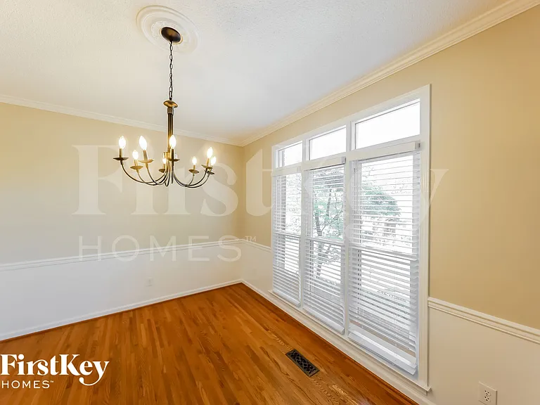 135 Grande View Ln — Photo 5