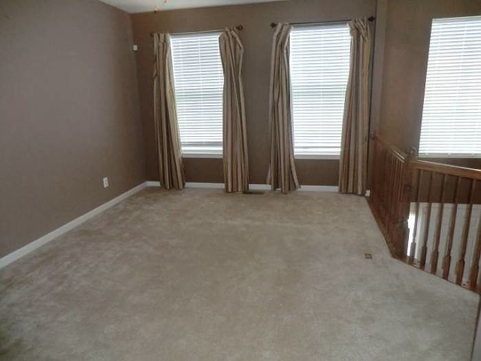 1st image of 732 Wineberry Way
