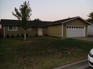 1230 Vista Dr, Central Pt, OR