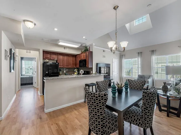 print_101_campbell_blvd_hdr_011