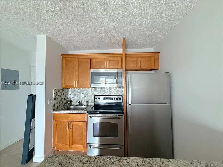 8260 SW 210th St #315 — Photo 5