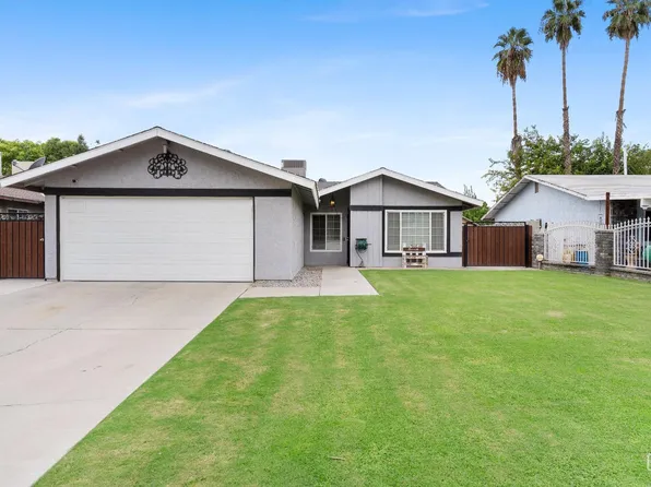 10024 San Diego St, Lamont, CA 93241