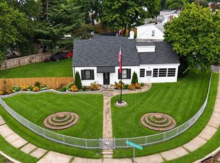 2 Terrace Rd, Essex, MD 21221