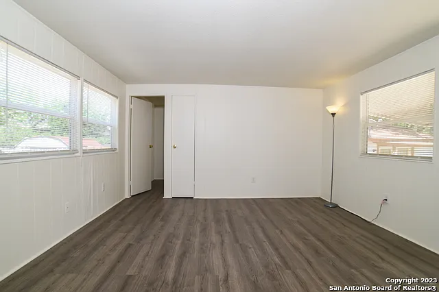 215 Greenlawn Ave #A — Photo 8