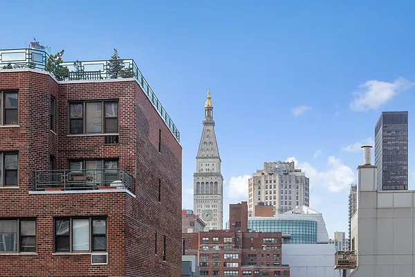 Sold by Halstead Real Estate | media 27