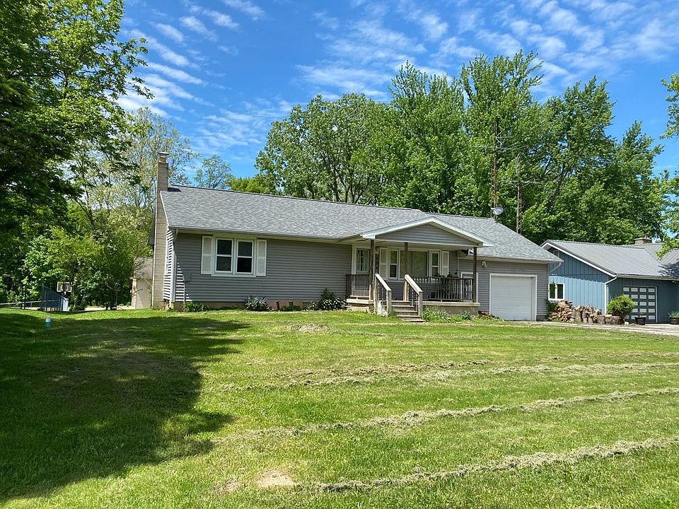 2nd image of 134 Seminole Ct