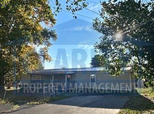 1054 Lewis St NE, Cleveland, TN 37311