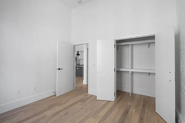 510 Julia St — Photo 69