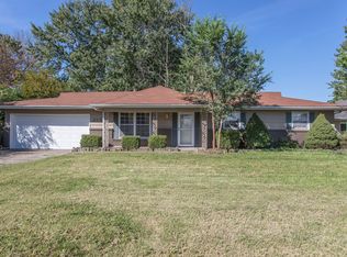2339 S Ingram Mill Rd, Springfield, MO 65804