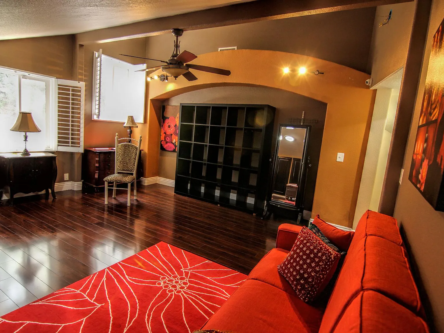 356 S Mohler Drive — Photo 3