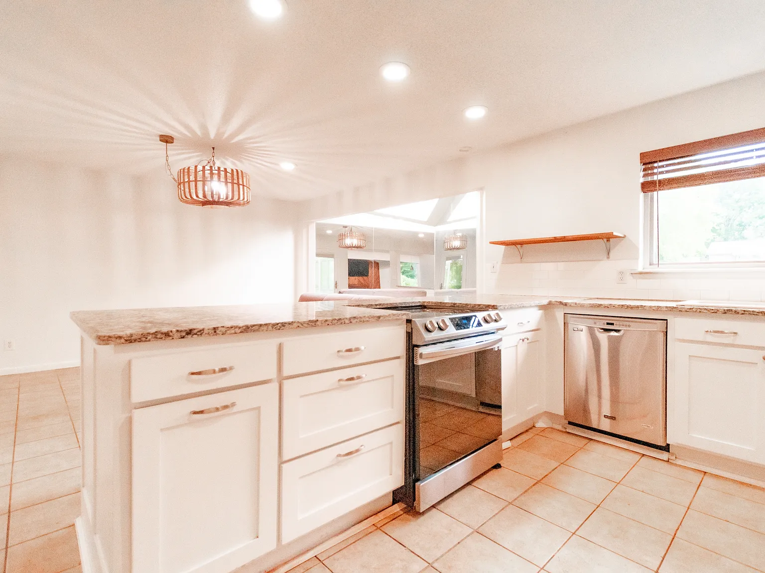 1818 West Ora Drive - 1 — Photo 3