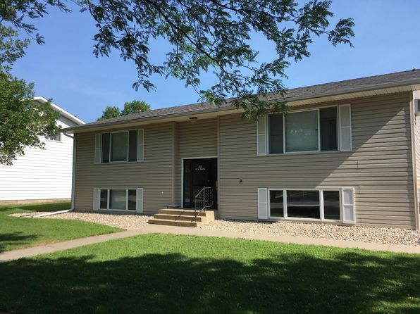 815 5th St S APT 1