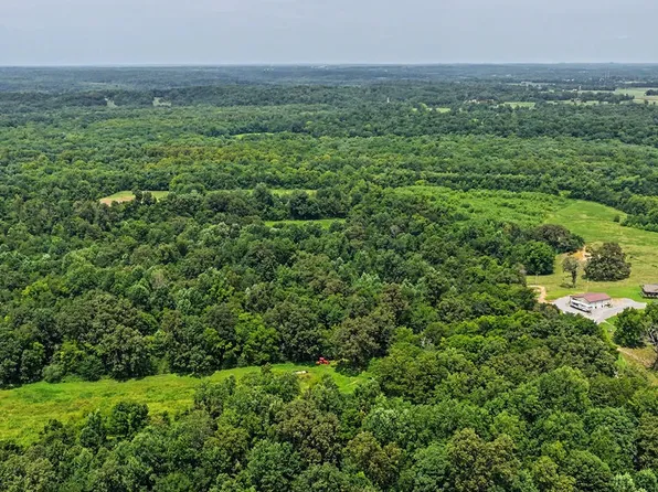 973 Coyote Ridge Rd, Cadiz, KY 42211