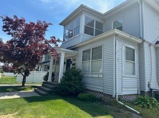 224 Walnut St #2B, Agawam, MA 01001
