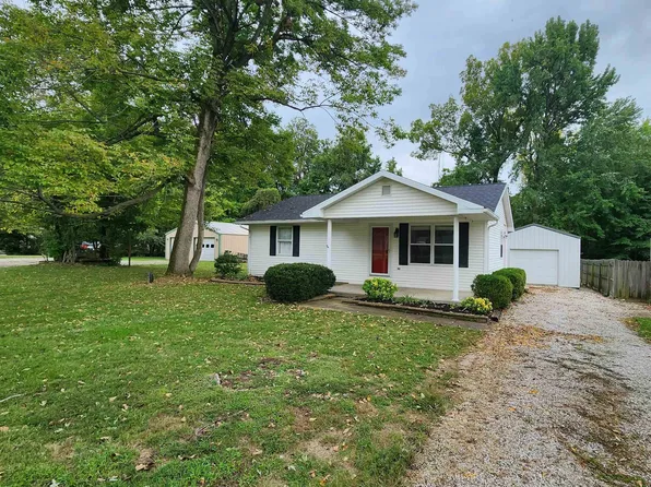 8401 Edgewood Dr, Newburgh, IN 47630