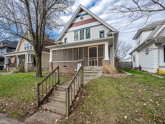 2nd image of 1126 N Parker Ave
