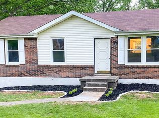 806 Kingsbury Rd, Clarksville, TN 37040