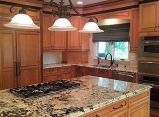 4 Cougar Run, Hilton Head Island, SC 29926