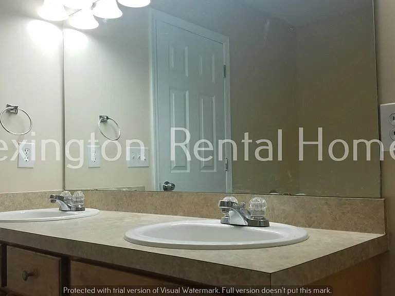 142 Savannah Hills Dr — Photo 12