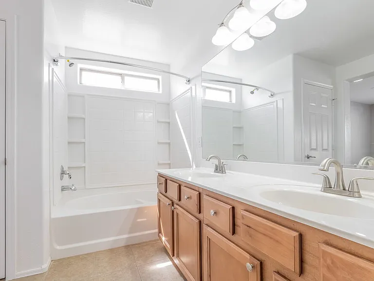 2026 S Swan Dr — Photo 13