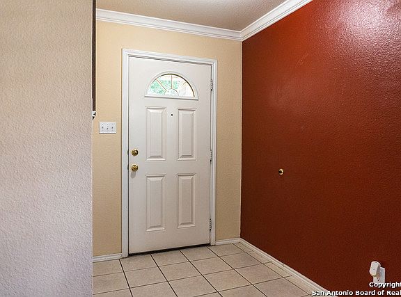 4th image of 3907 Privet Pl