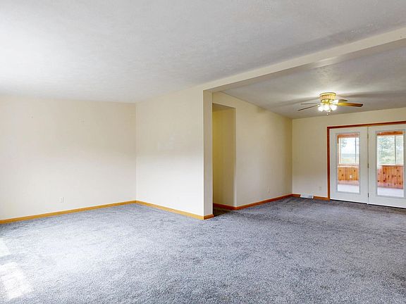 4th image of 1190 Arthur Rd