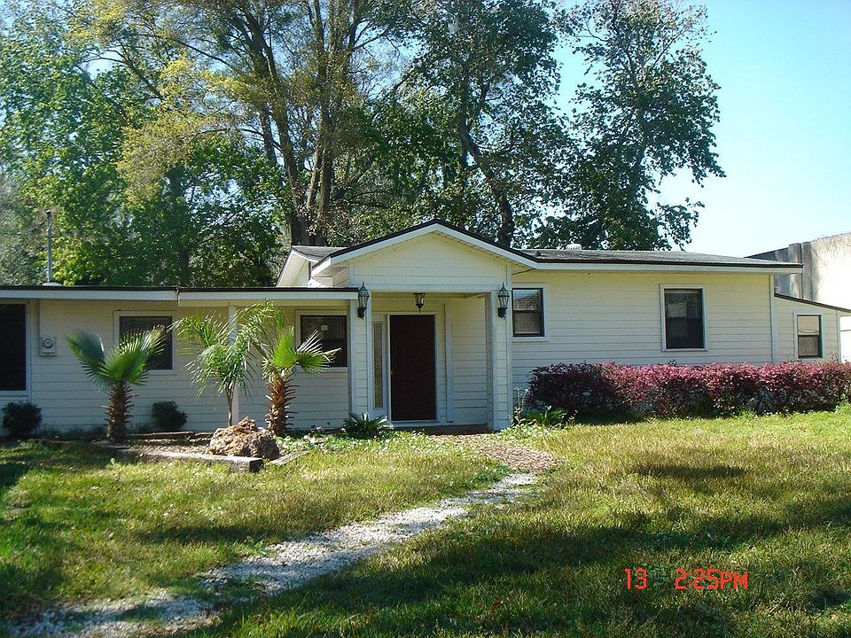 1st image of 8646 Valencia Ave
