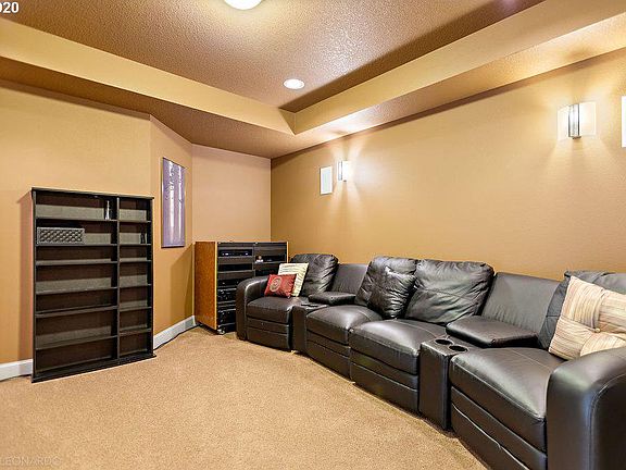 5th image of 5525 SE Scenic Ln Unit 104