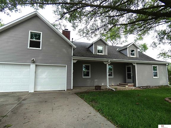 2nd image of 816 S Main St