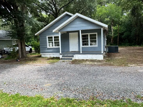 1010 E Carolina Ave, Hartsville, SC 29550
