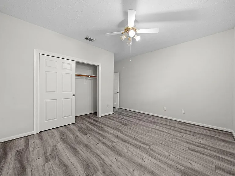 23818 Indian Hills Way — Photo 32