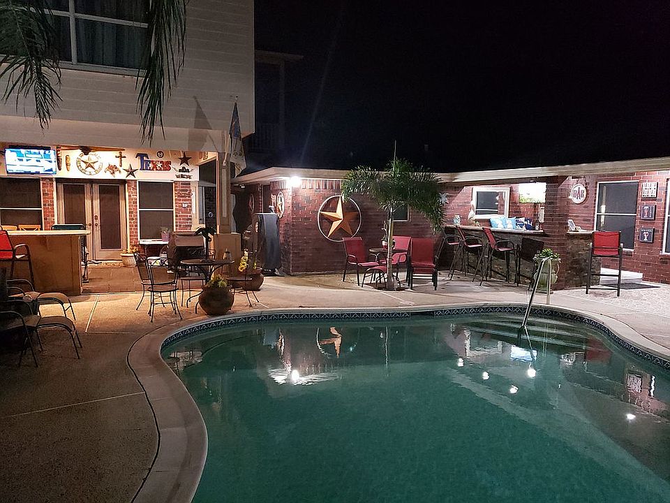 1st image of 2195 Sunset Lake Dr