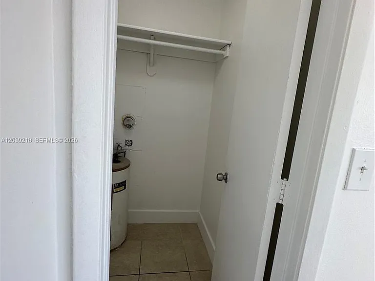 101 NE 41st St #G117 — Photo 7