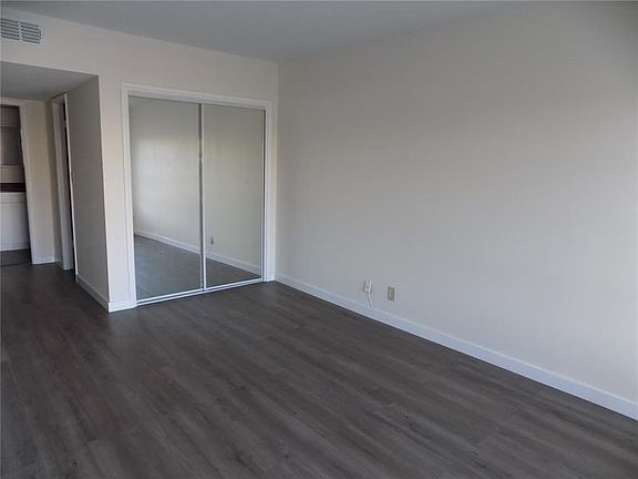 4th image of 2751 N Palm Aire Dr APT 206