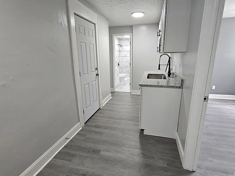 14201 Westropp Ave — Photo 9