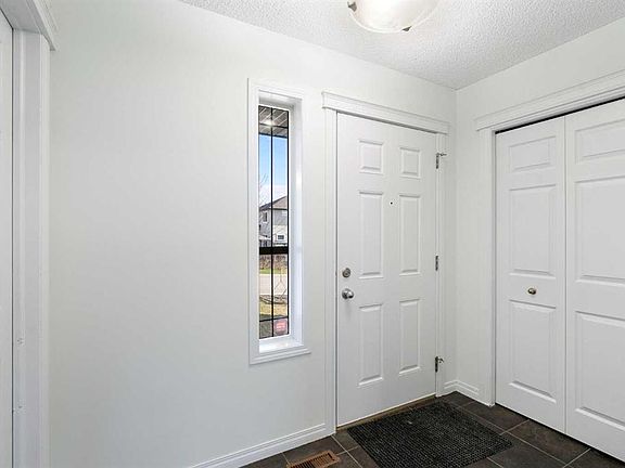 3rd image of 231 N Hawkmere Rd