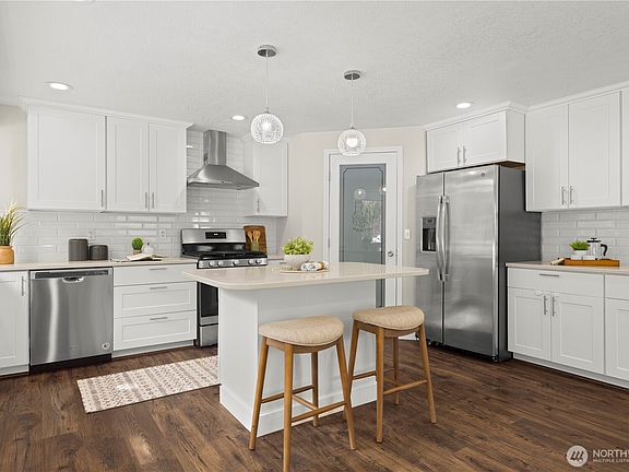 4th image of 11124 Downes Road