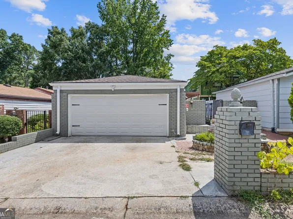 935 Bobcat Ct SE, Marietta, GA 30067