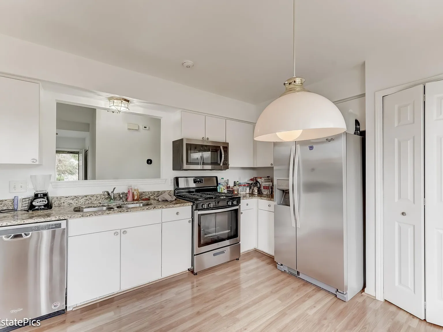 4129 Hunters Cir E — Photo 3